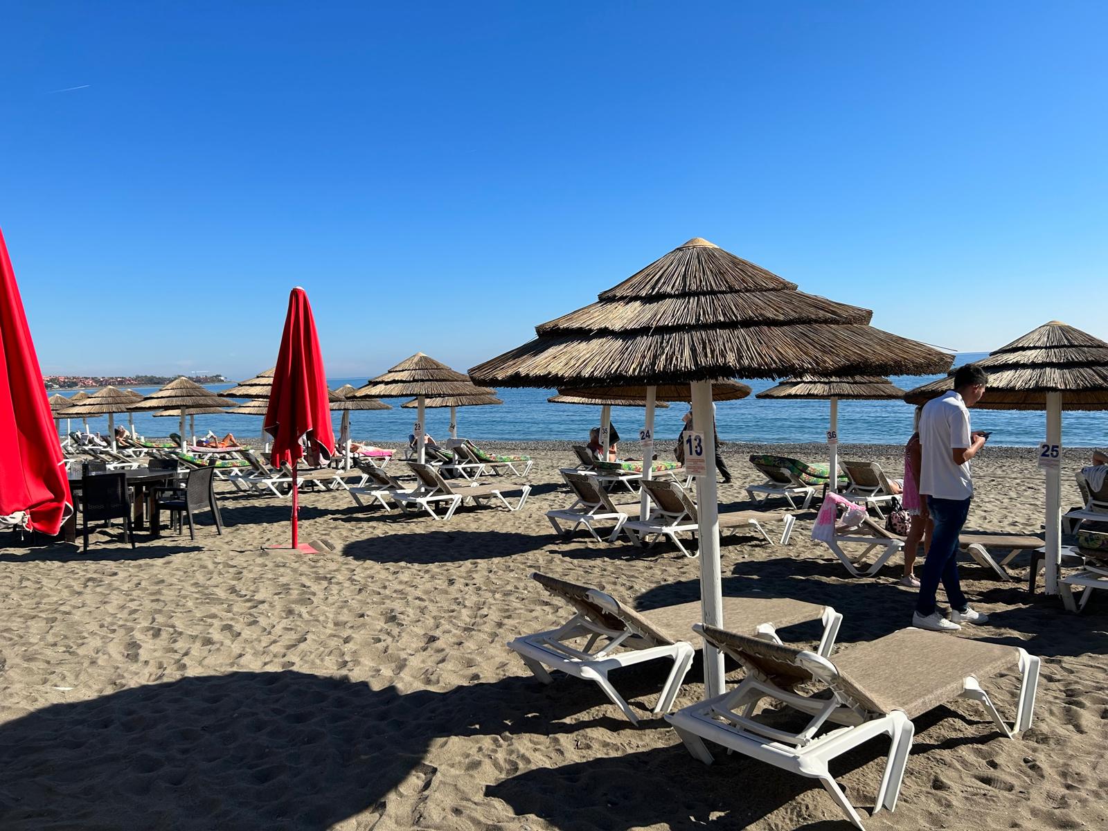 Ambiente del comedor exterior en Torre Velerin